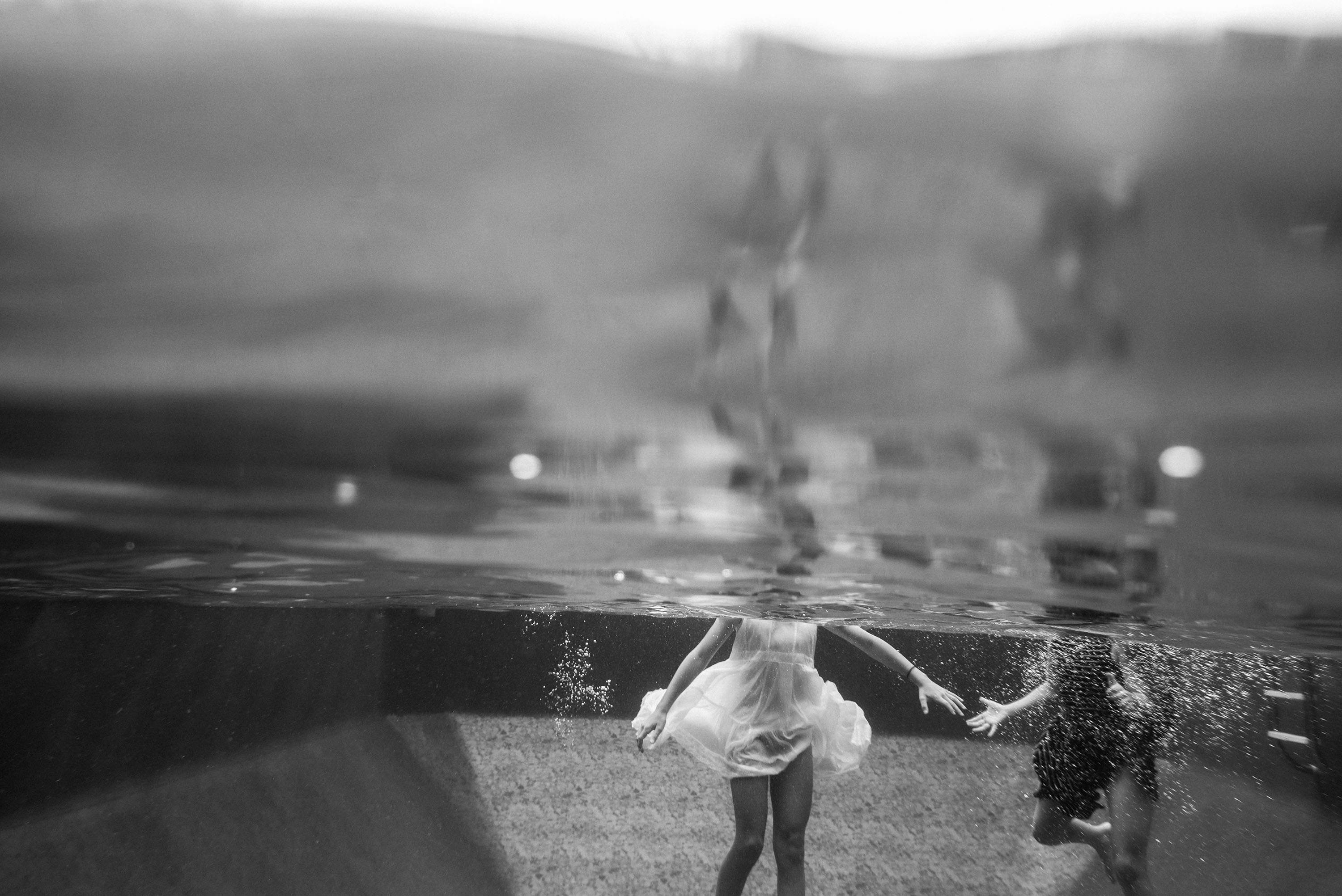 underwater_2021_sisters_erinborzellino